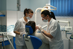 Zahnarzt Ungarn